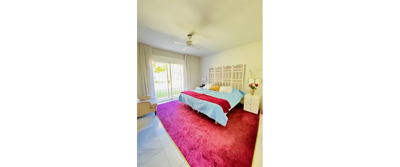 Resale - Villa - Marbella - Guadalmina Baja