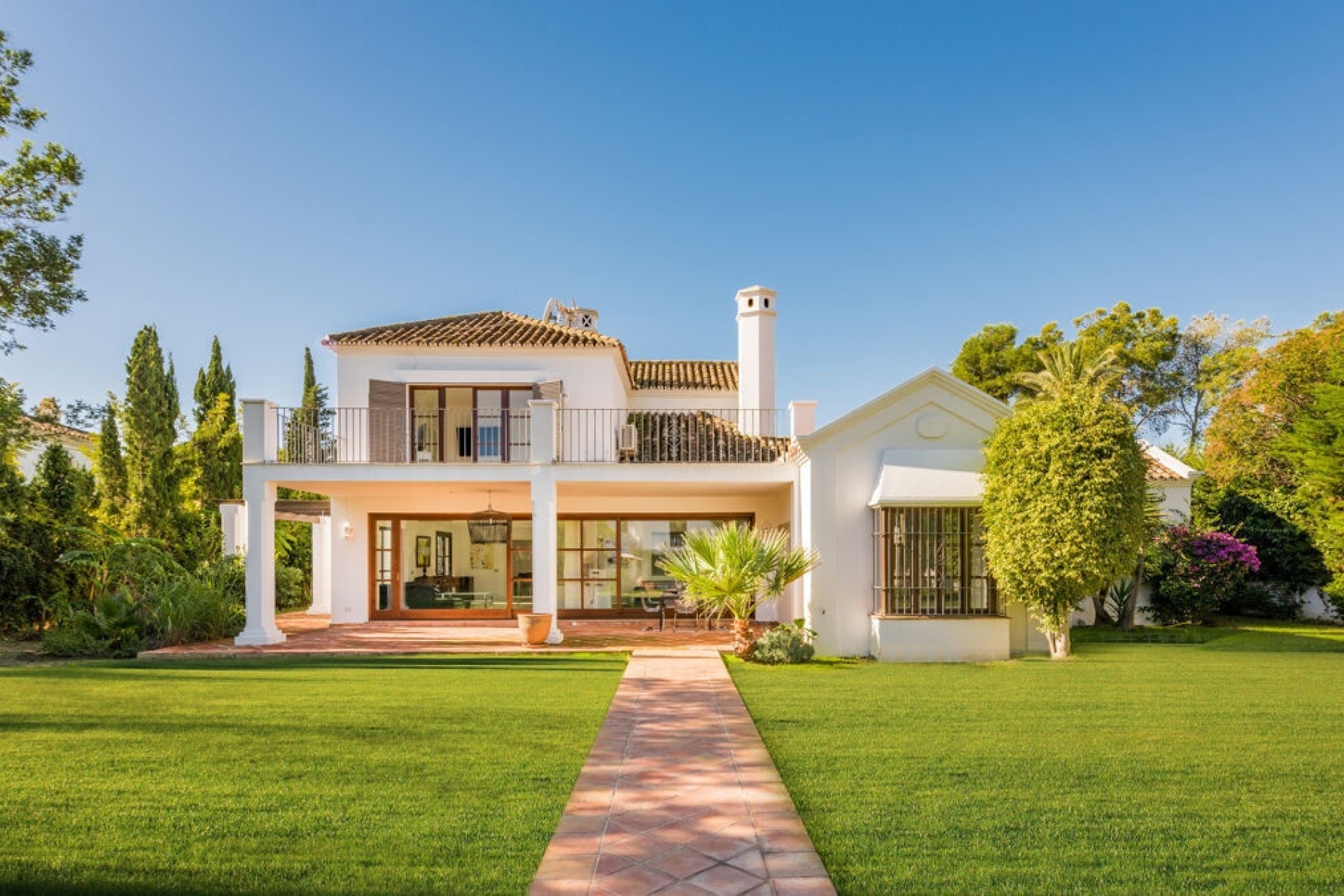 Resale - Villa - Marbella - Guadalmina Baja