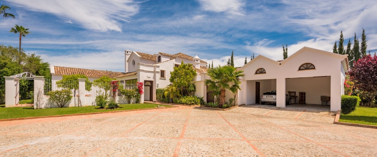 Resale - Villa - Marbella - Guadalmina Baja