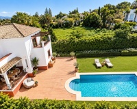 Resale - Villa - Marbella - Guadalmina Baja