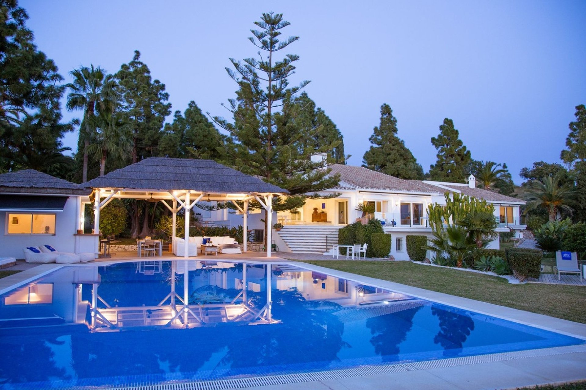 Resale - Villa - Marbella - Hacienda Las Chapas