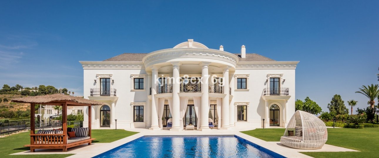 Resale - Villa - Marbella - Hacienda Las Chapas