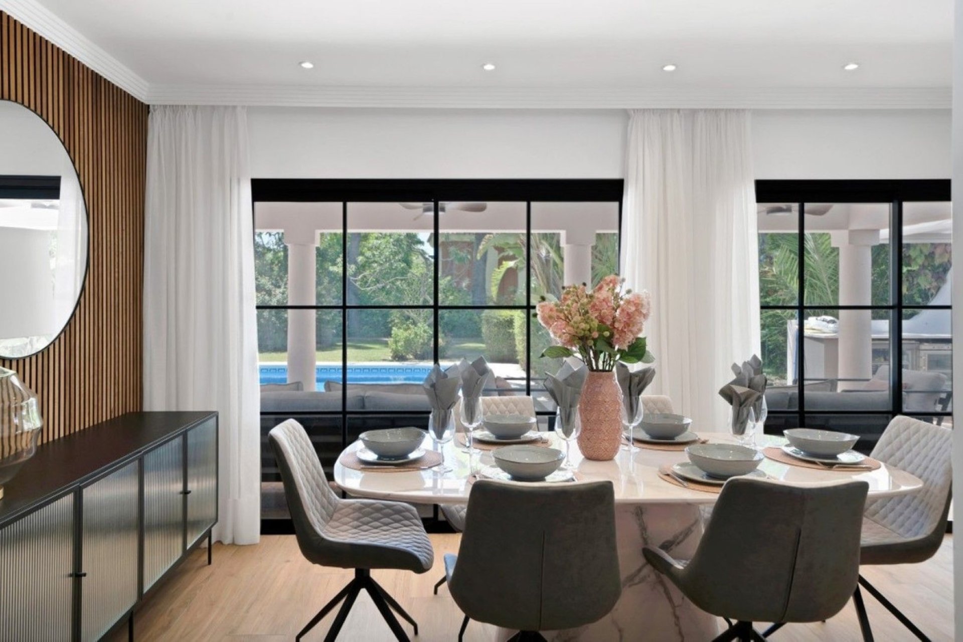 Resale - Villa - Marbella - Hacienda Las Chapas