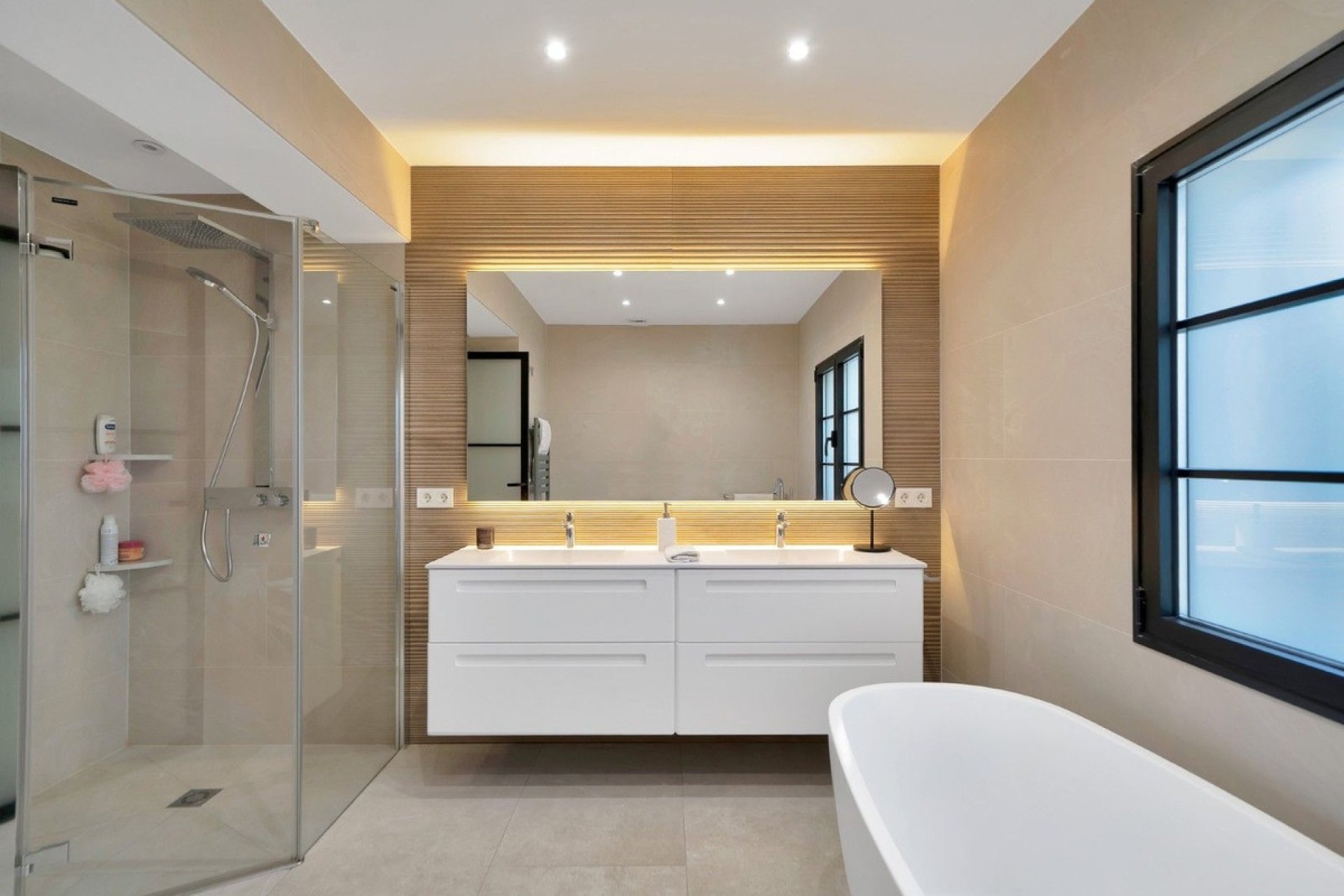 Resale - Villa - Marbella - Hacienda Las Chapas
