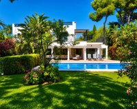 Resale - Villa - Marbella - Hacienda Las Chapas
