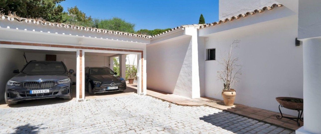 Resale - Villa - Marbella - Hacienda Las Chapas