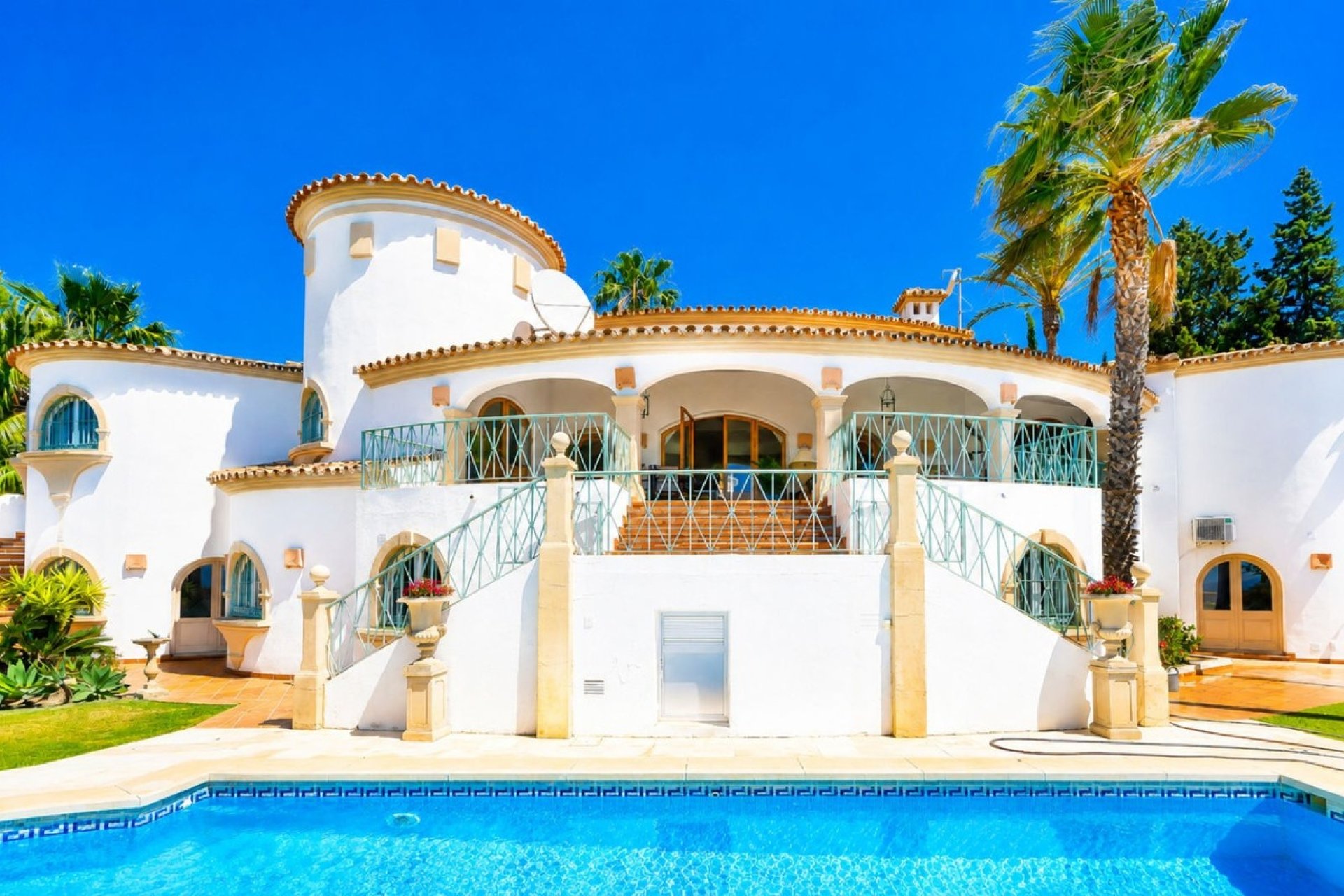 Resale - Villa - Marbella - Hacienda Las Chapas
