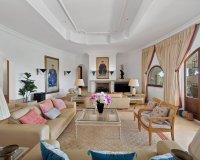 Resale - Villa - Marbella - Hacienda Las Chapas