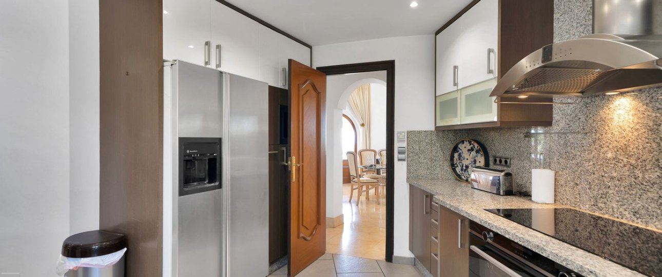 Resale - Villa - Marbella - Hacienda Las Chapas