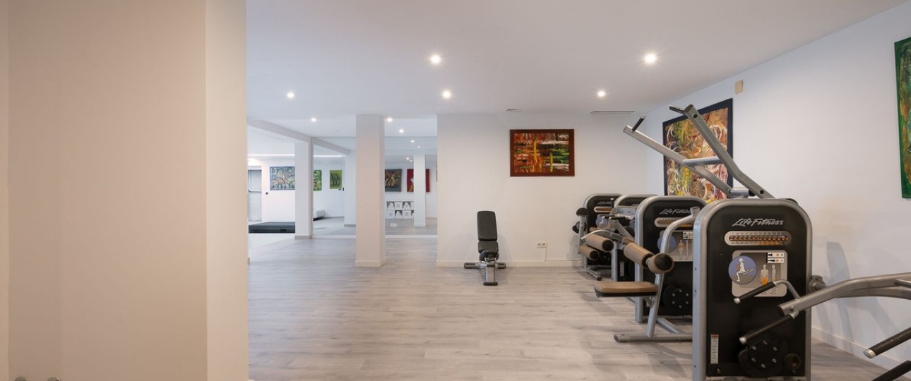 Resale - Villa - Marbella - Hacienda Las Chapas