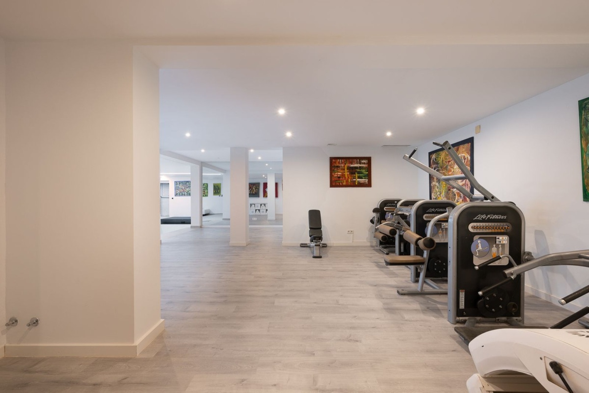 Resale - Villa - Marbella - Hacienda Las Chapas