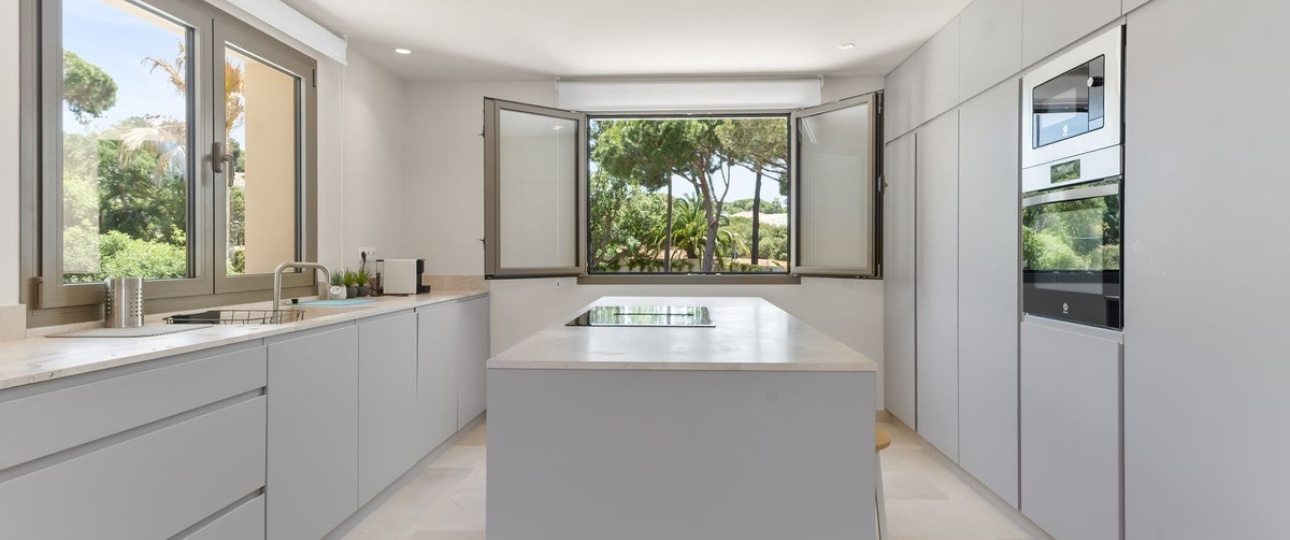 Resale - Villa - Marbella - Hacienda Las Chapas
