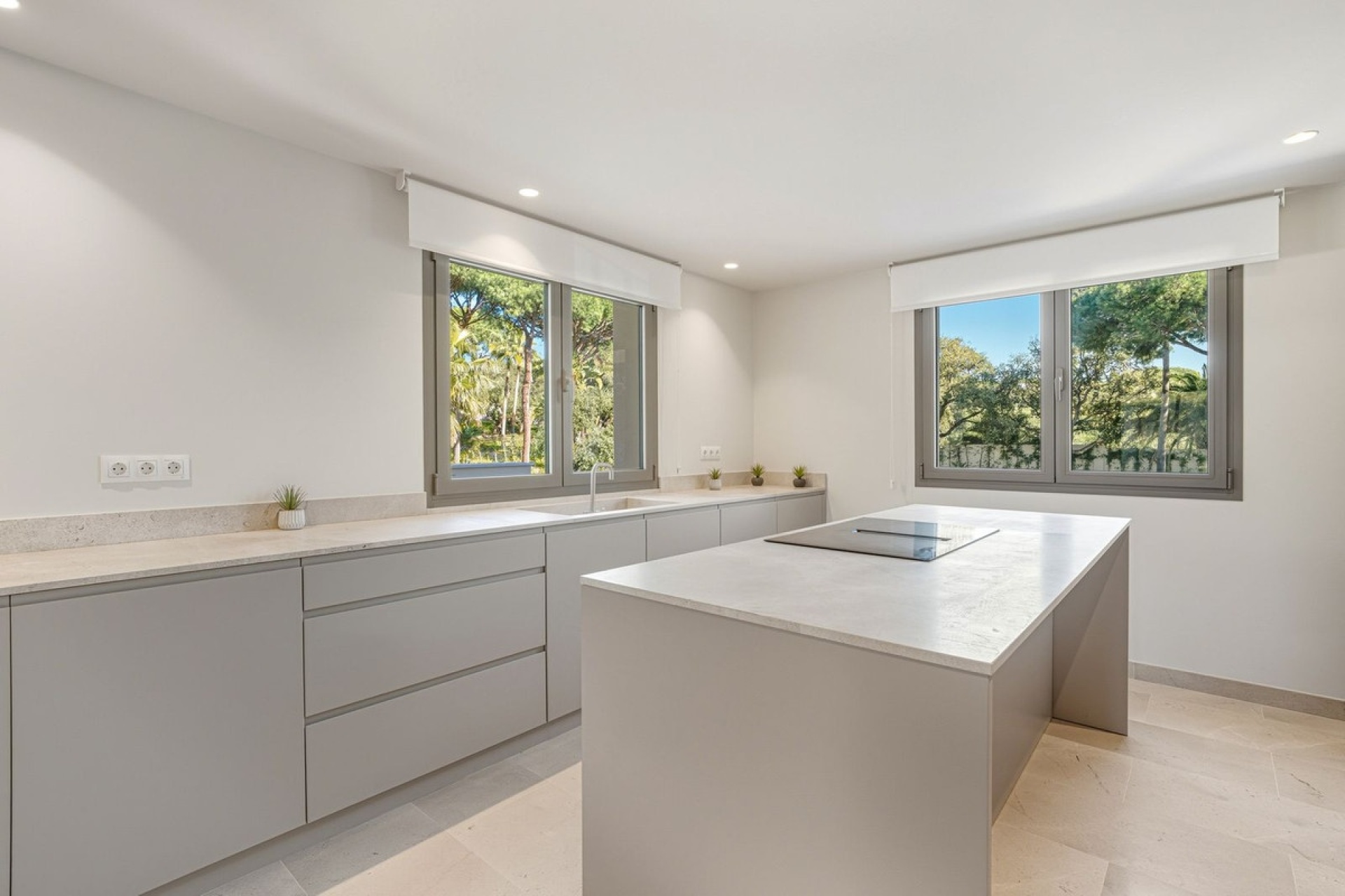 Resale - Villa - Marbella - Hacienda Las Chapas