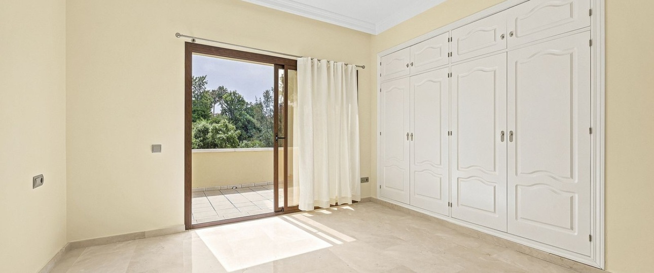 Resale - Villa - Marbella - Hacienda Las Chapas