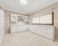 Resale - Villa - Marbella - Hacienda Las Chapas