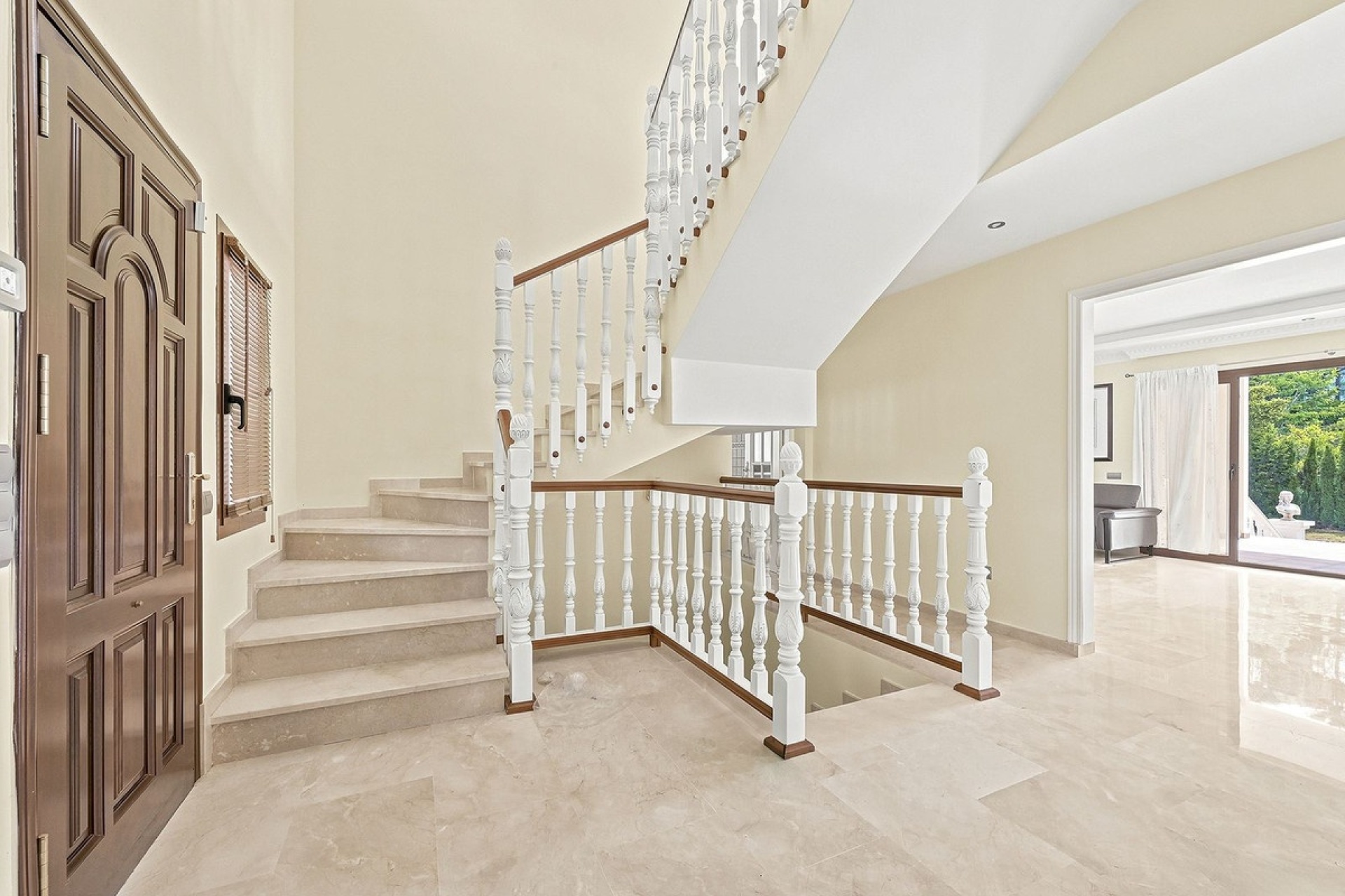 Resale - Villa - Marbella - Hacienda Las Chapas