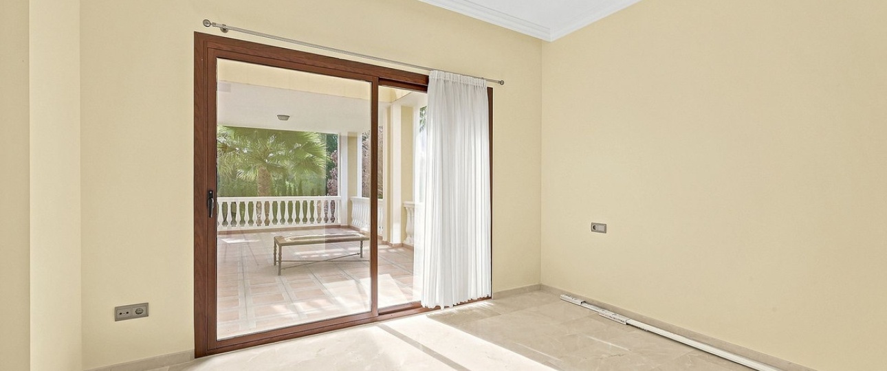 Resale - Villa - Marbella - Hacienda Las Chapas
