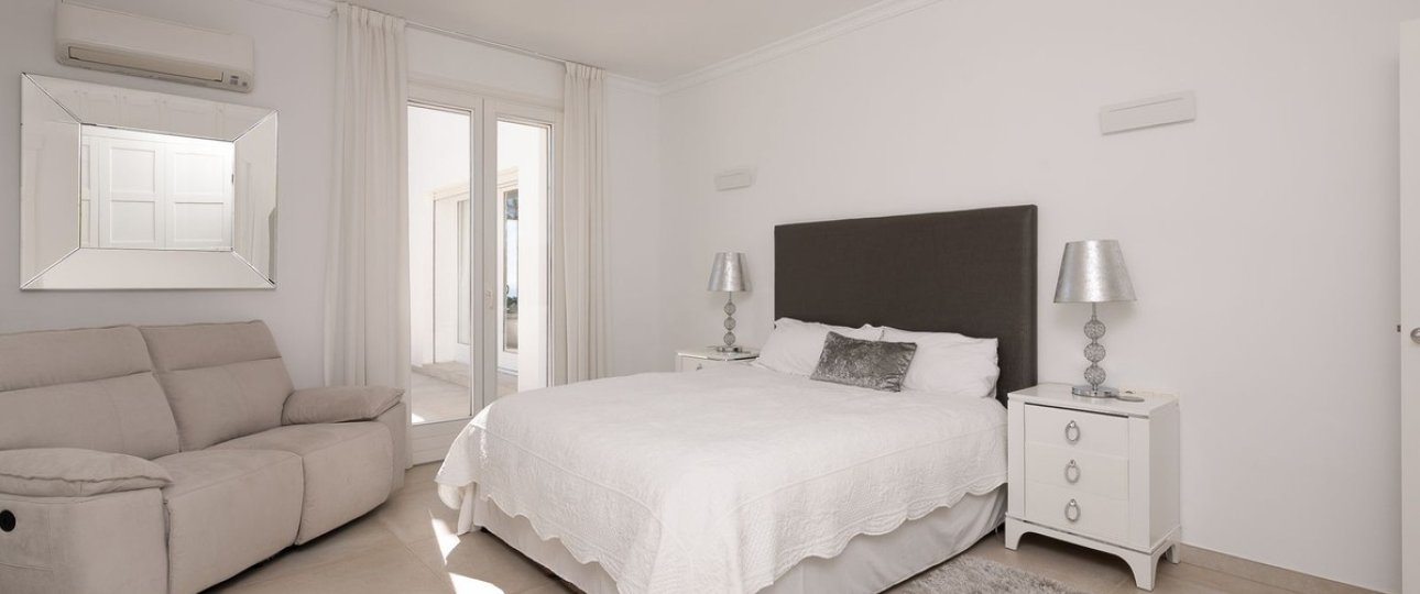 Resale - Villa - Marbella - Hacienda Las Chapas