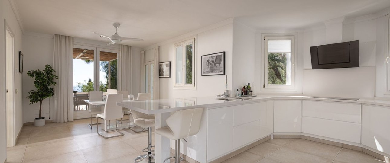 Resale - Villa - Marbella - Hacienda Las Chapas