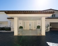 Resale - Villa - Marbella - Hacienda Las Chapas