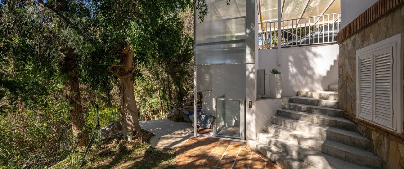 Resale - Villa - Marbella - Hacienda Las Chapas