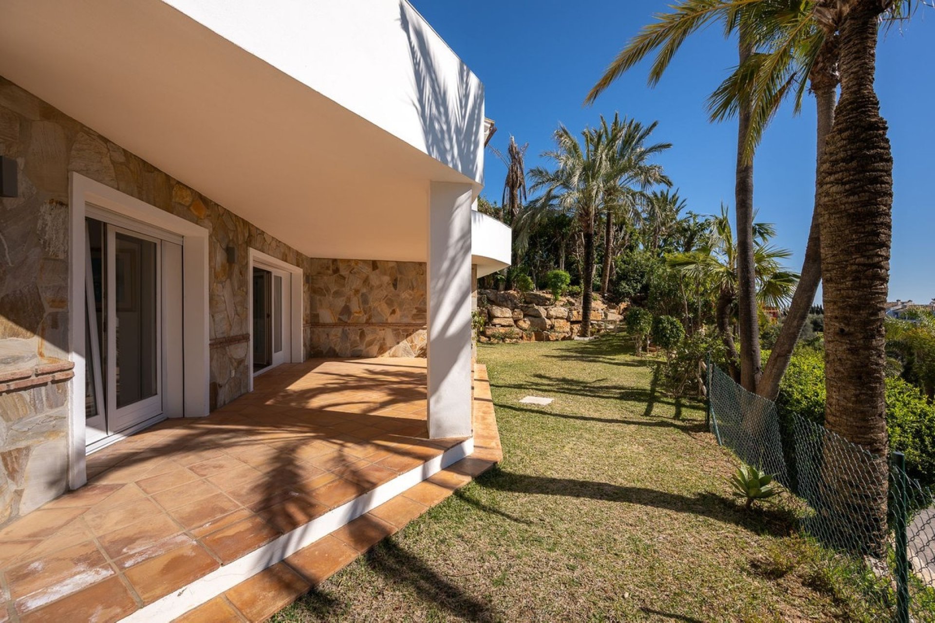 Resale - Villa - Marbella - Hacienda Las Chapas