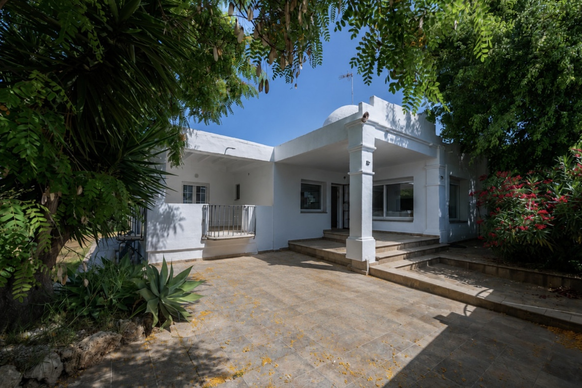 Resale - Villa - Marbella - Hacienda Las Chapas