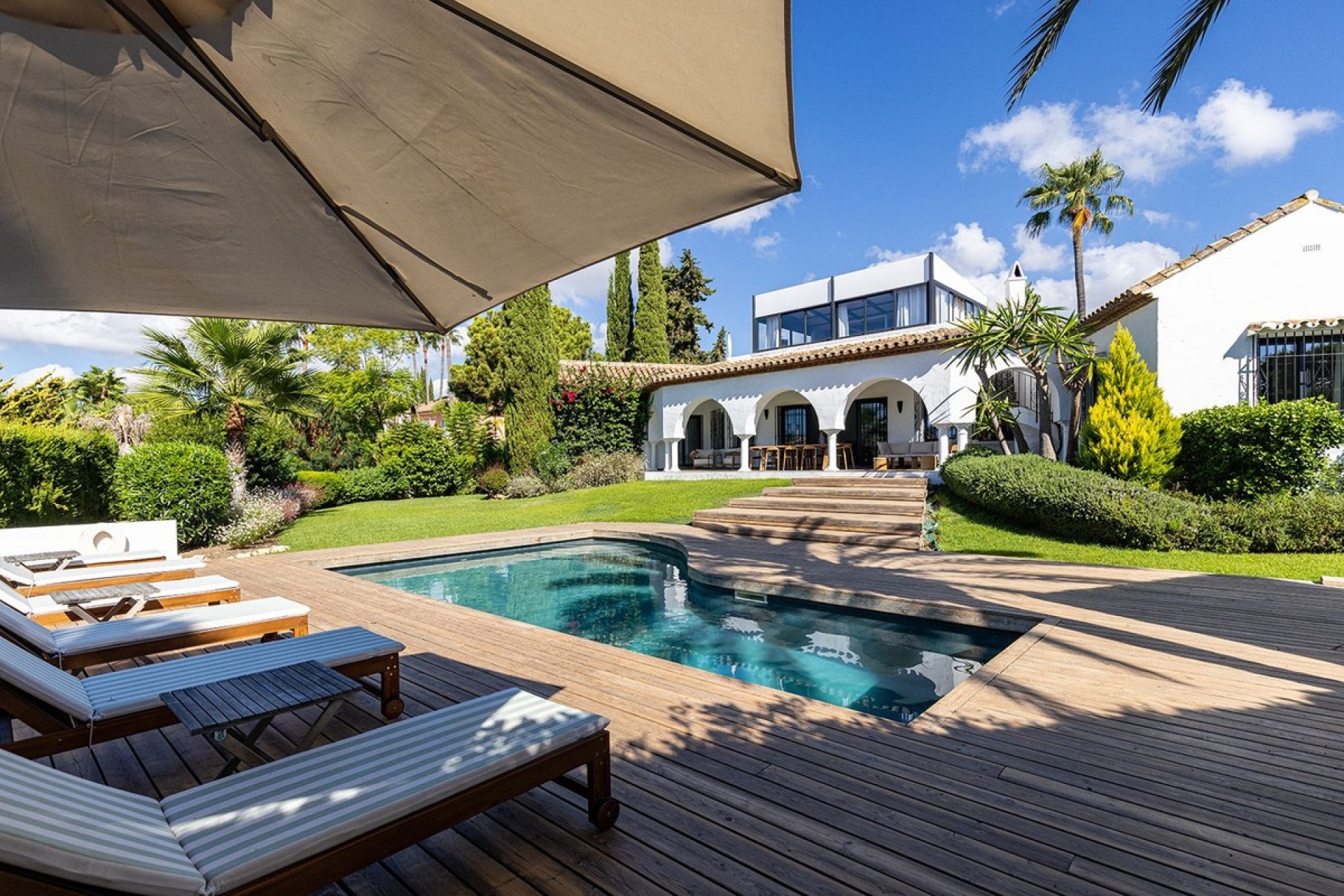 Resale - Villa - Marbella - Hacienda Las Chapas