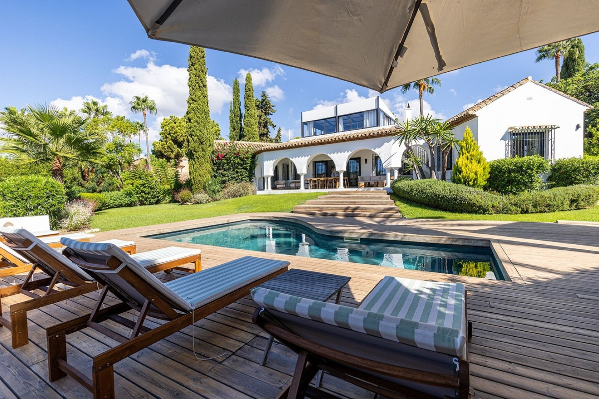 Resale - Villa - Marbella - Hacienda Las Chapas