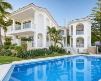 Resale - Villa - Marbella - Hacienda Las Chapas