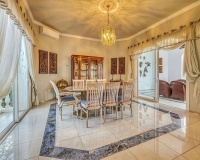 Resale - Villa - Marbella - Hacienda Las Chapas
