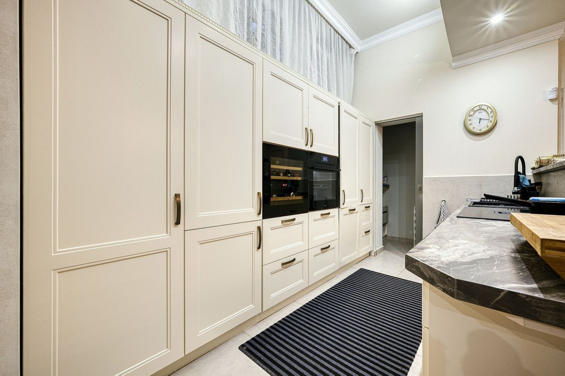 Resale - Villa - Marbella - Hacienda Las Chapas