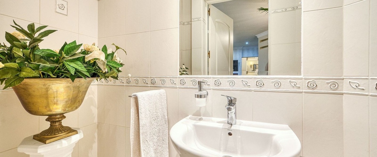 Resale - Villa - Marbella - Hacienda Las Chapas