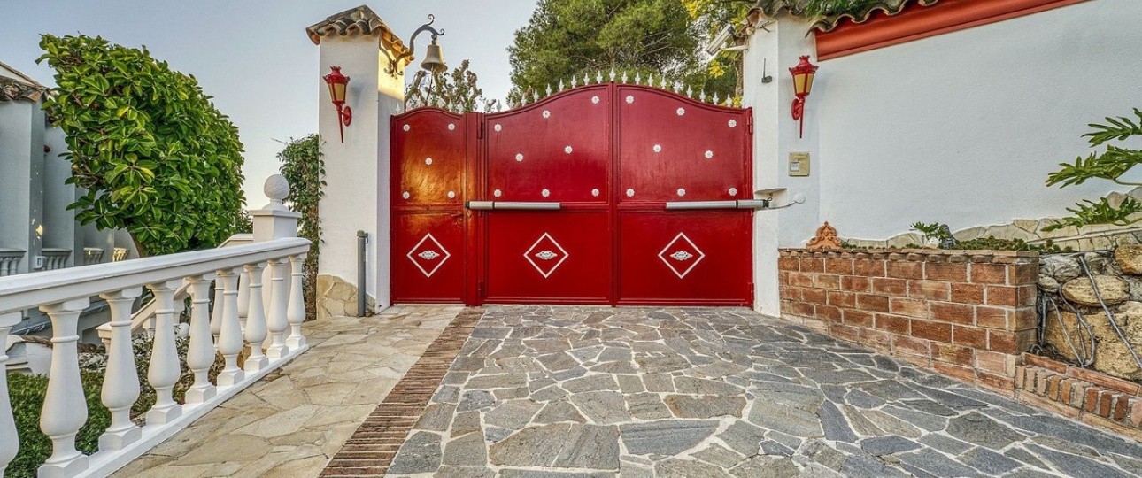 Resale - Villa - Marbella - Hacienda Las Chapas