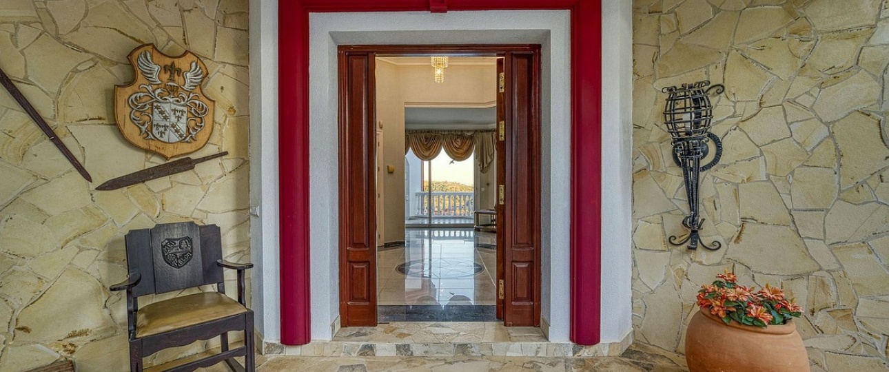 Resale - Villa - Marbella - Hacienda Las Chapas