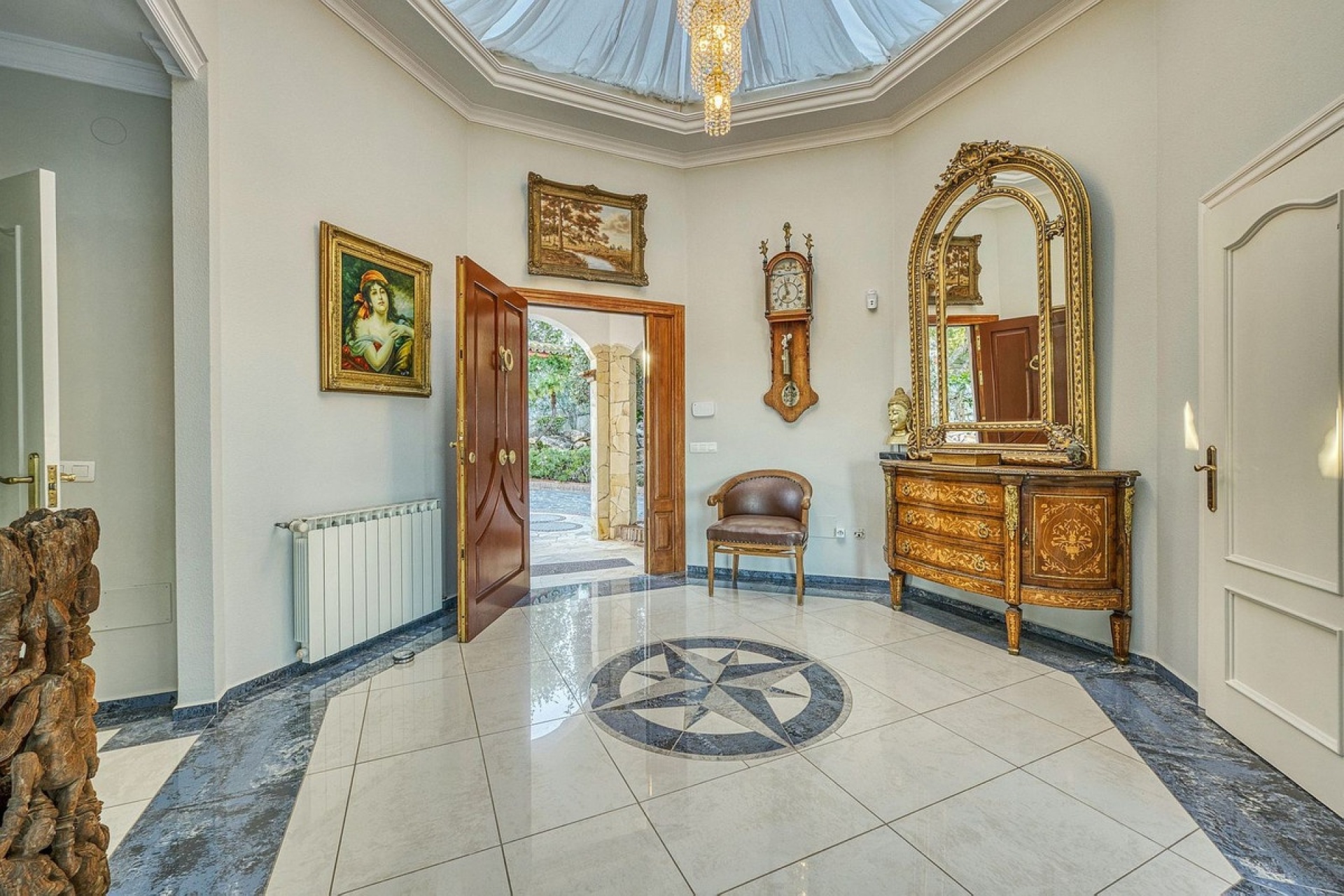 Resale - Villa - Marbella - Hacienda Las Chapas