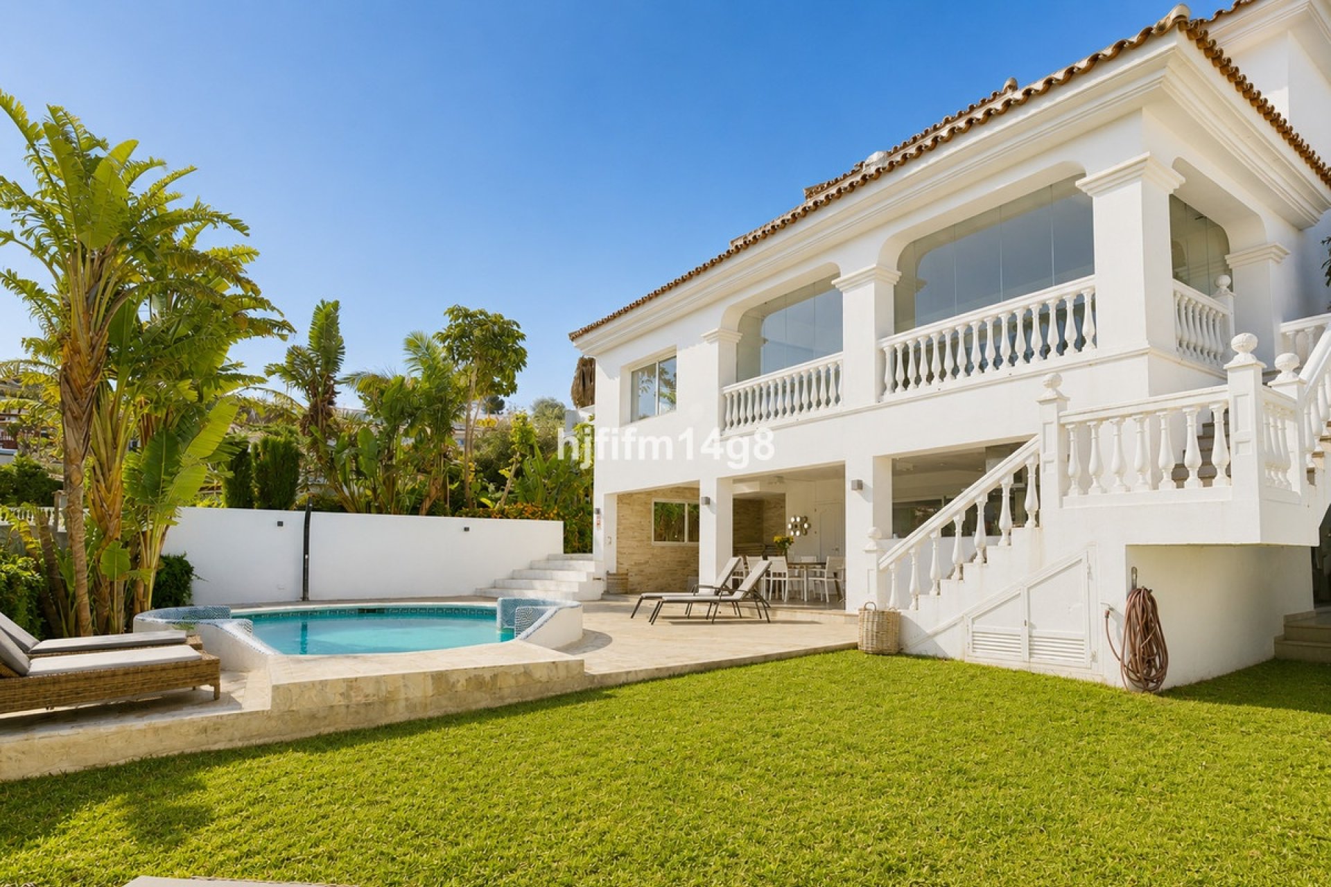 Resale - Villa - Marbella - La Campana