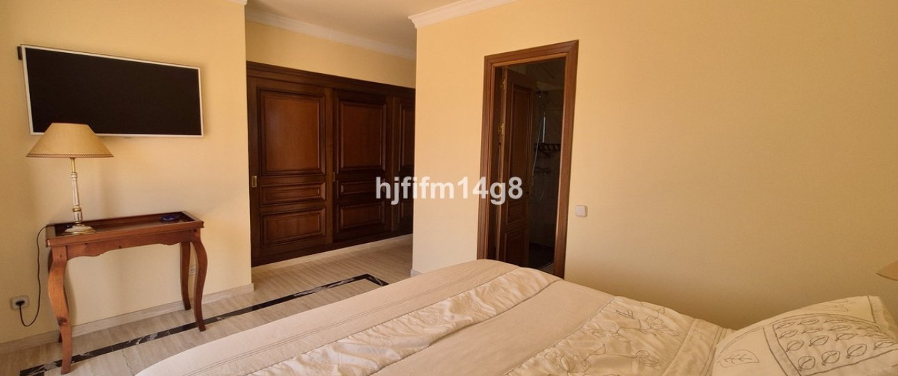 Resale - Villa - Marbella - La Campana