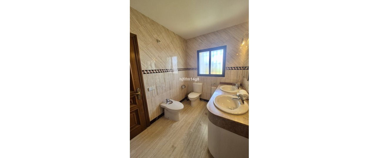 Resale - Villa - Marbella - La Campana