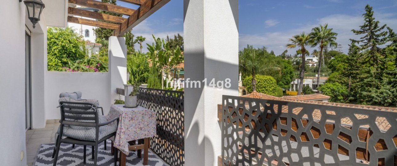 Resale - Villa - Marbella - La Campana