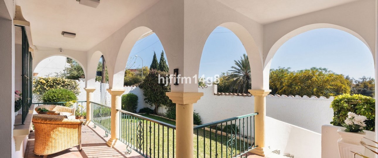 Resale - Villa - Marbella - La Campana