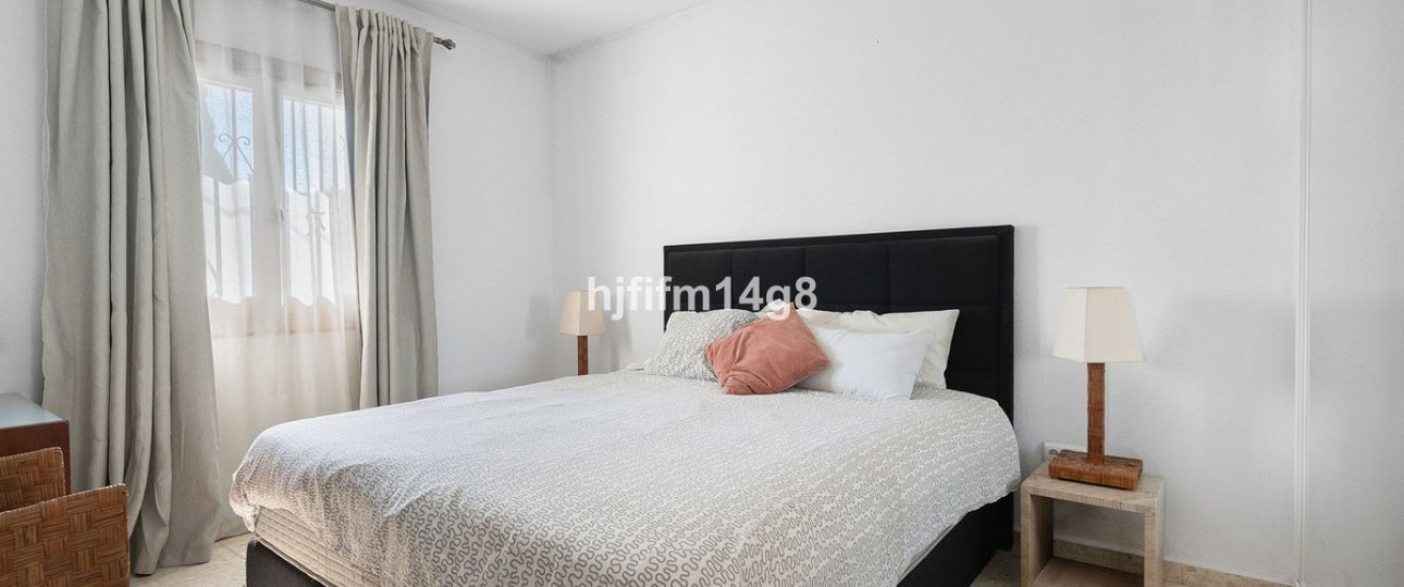Resale - Villa - Marbella - La Campana
