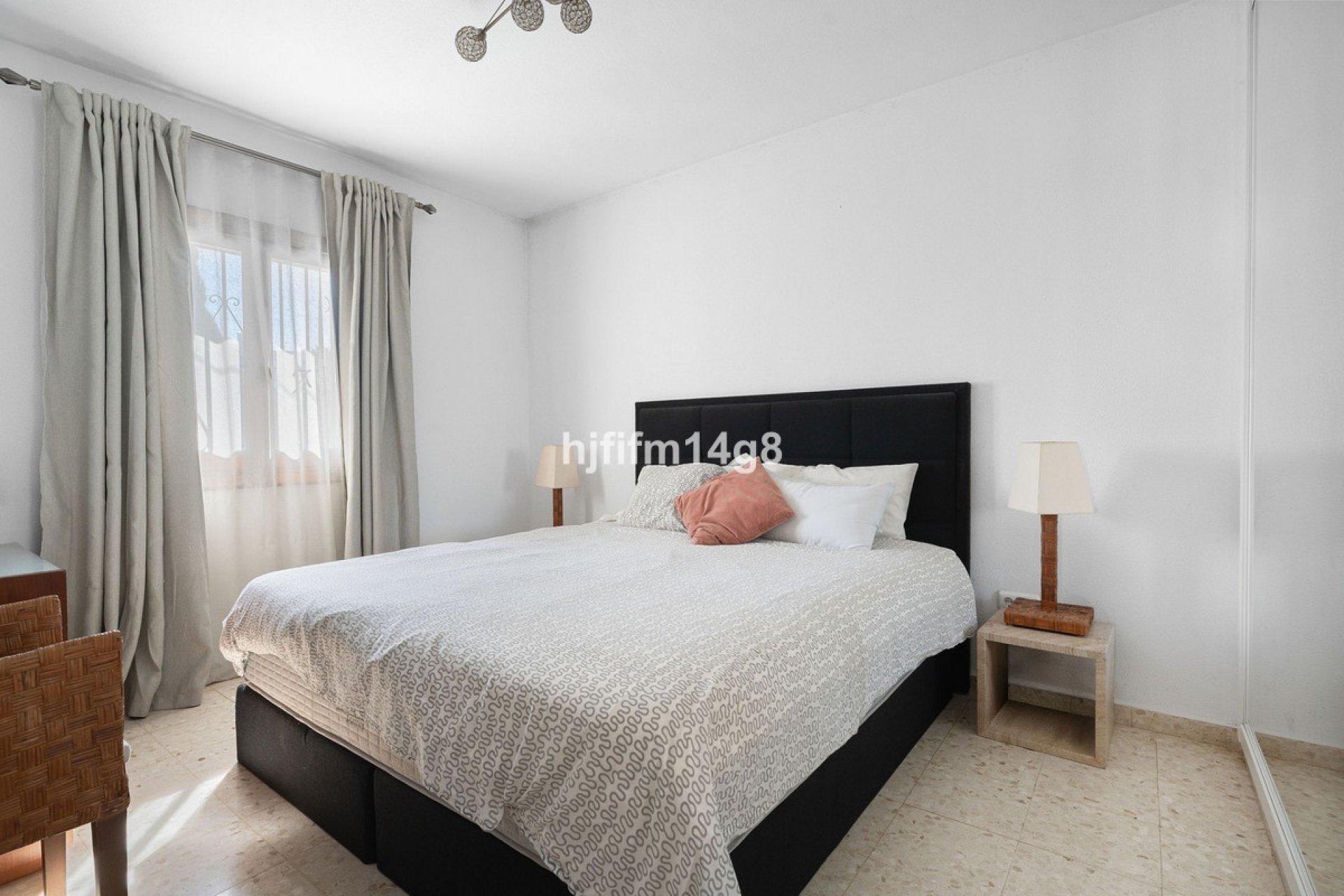 Resale - Villa - Marbella - La Campana