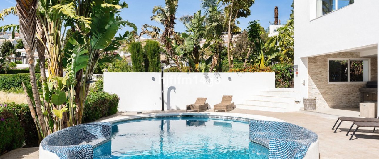 Resale - Villa - Marbella - La Campana