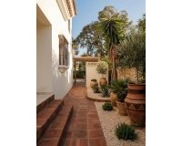 Resale - Villa - Marbella - La Mairena