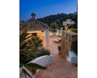 Resale - Villa - Marbella - La Mairena