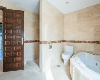 Resale - Villa - Marbella - La Mairena