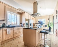 Resale - Villa - Marbella - La Mairena