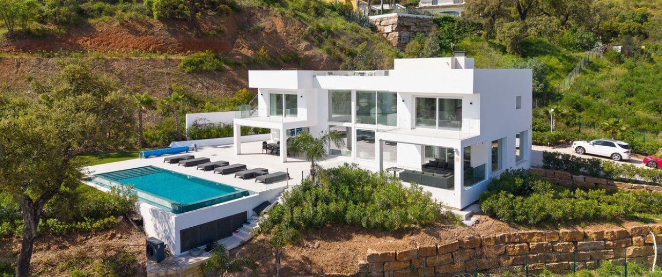 Resale - Villa - Marbella - La Mairena