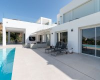Resale - Villa - Marbella - La Mairena